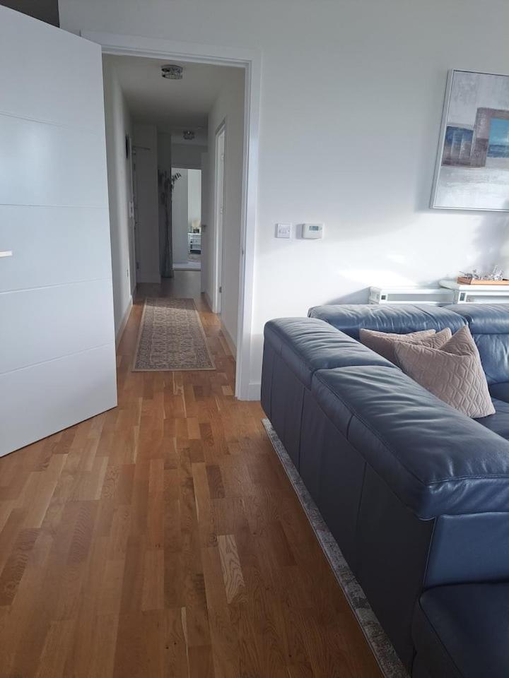 Cozy Double Room With Large En Suite Near Canary Wharf London With Amazing Views In A Shared Apartment Exterior photo